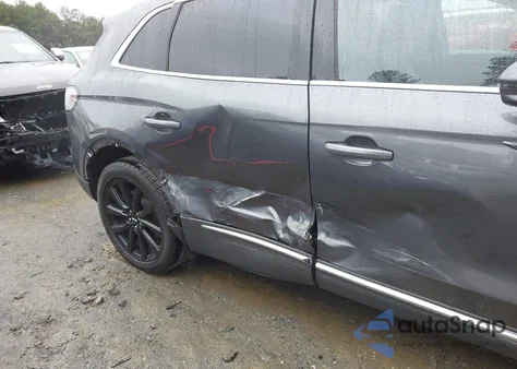 2022 Lincoln Nautilus Reserve z USA, uszkodzony, nr VIN 2LMPJ8KP8NBL01142